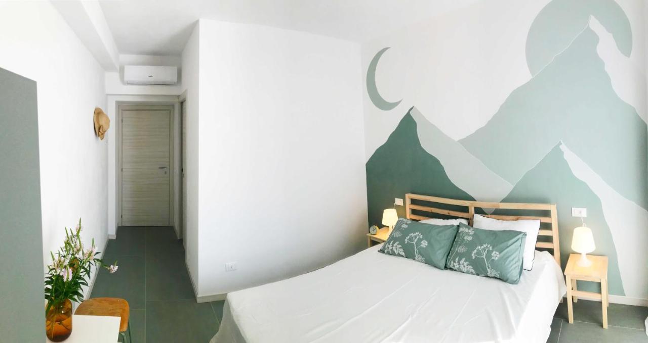 Il Mallo Verde - Lake Como B&B Мандельо дел Ларио Екстериор снимка